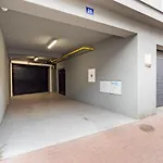 Brand New Studio Apartment #62 With Free Secure Parking In The Center