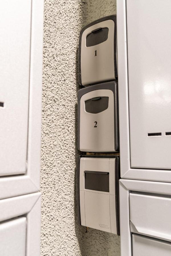 Brand New #62 With Free Secure Parking In The Center * Prag