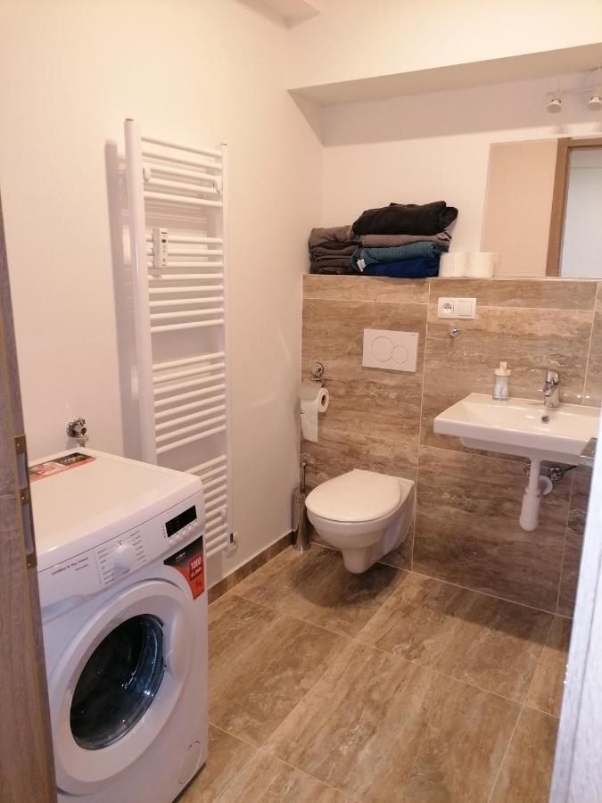 Brand New #62 With Free Secure Parking In The Center Apartment Prag